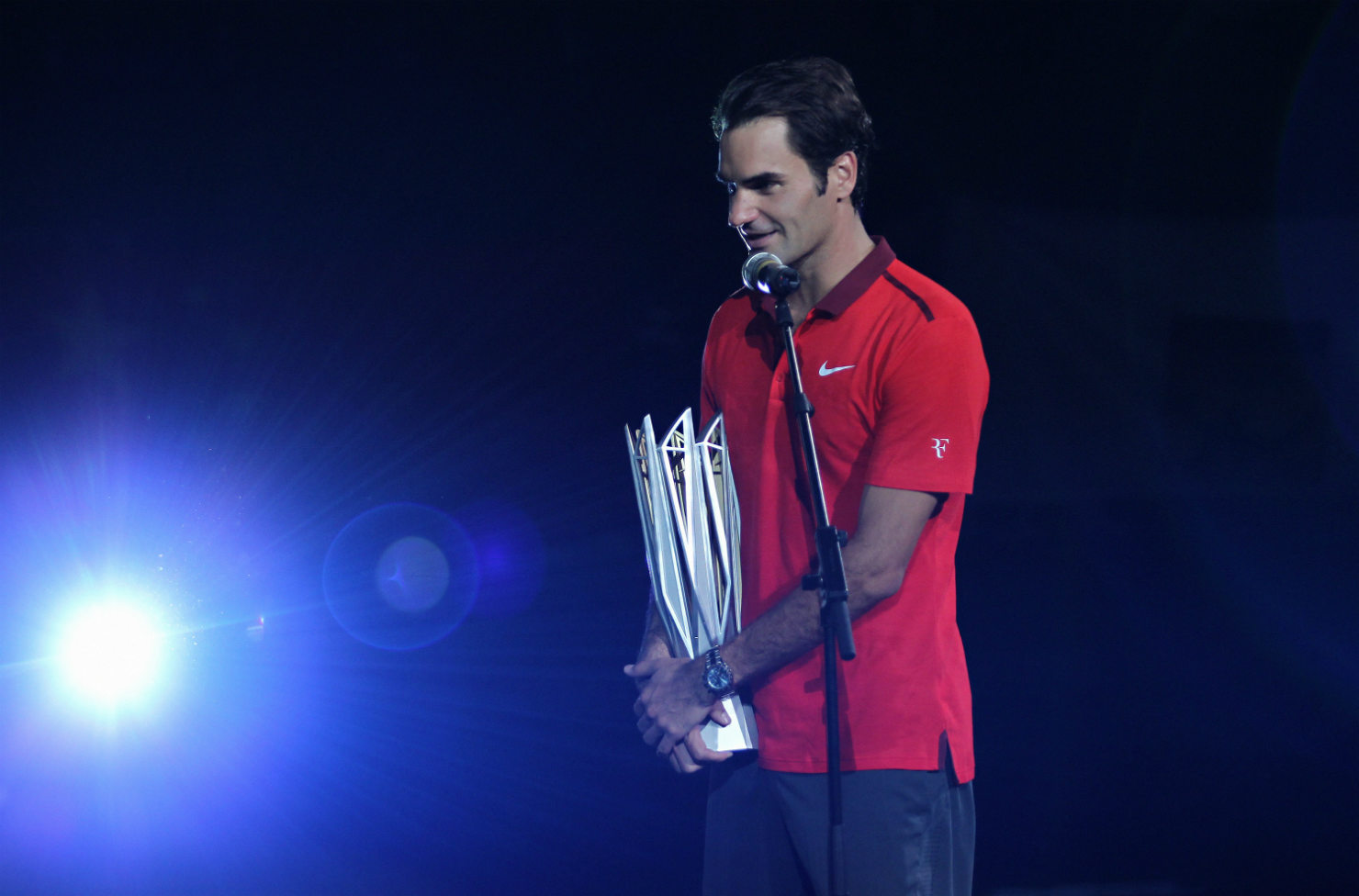 Roger Federer durante la premiazioni del Master 1000 di Shanghai 2014